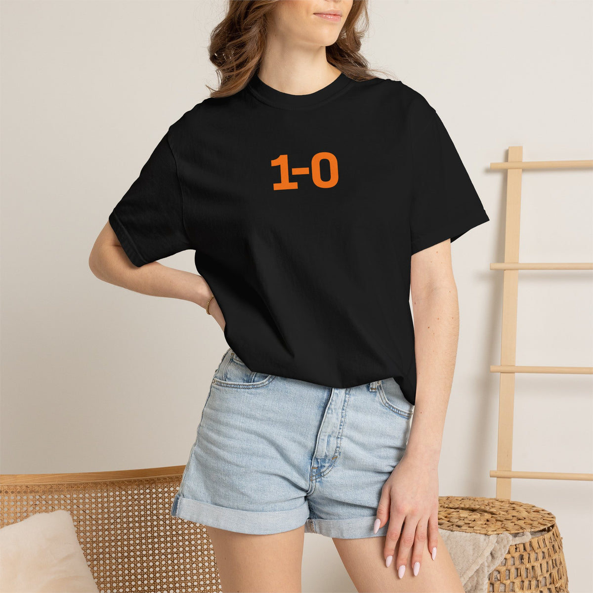 1-0 Boots Laced  T-Shirt